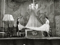 ACTORES DURANTE UNA REPRESENTACION TEATRAL EN EL GRAN KURSAAL. (Foto 2/6)