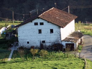 [Zabala baserria, Uzarraga auzoan]