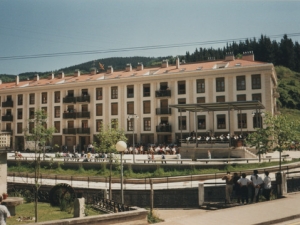 [Herriko kioskoaren inaugurazio eguna]