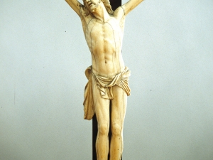 Iglesia parroquial de San Juan Bautista. Escultura. Cristo crucificado de marfil
