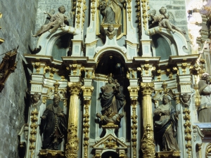 Iglesia parroquial de San Pedro. Retablo de la Virgen del Rosario