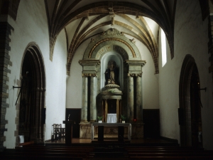 Iglesia parroquial de Nuestra Señora de la Asunción. Altar