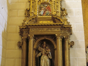 Iglesia parroquial de San Pedro. Retablo de la Virgen del Rosario