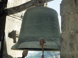 Iglesia parroquial de San Martín de Tours. Campana