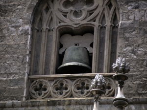 Iglesia parroquial de San Sebastián de Soreasu. Campana