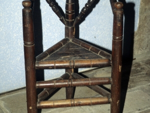 Iglesia parroquial de Nuestra Señora de la Asunción. Silla de partos