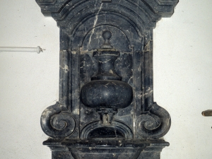 Iglesia parroquial de San Pedro de Arriaran. Aguamanil