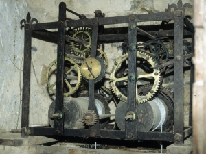 Iglesia parroquial de San Sebastián de Garin. Reloj de torre