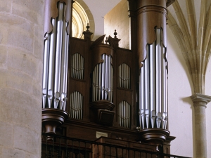 Iglesia parroquial de San Miguel Arcángel. Órgano