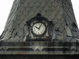 Iglesia parroquial de San Lorenzo. Reloj de torre