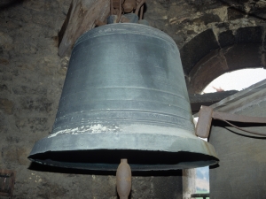 Iglesia parroquial de San Martín de Tours de Amasa. Campana