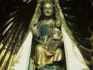 Santuario de Nuestra Señora de Arrate. Escultura. Andra Mari