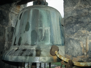 Iglesia parroquial de San Martín de Tours. Campana