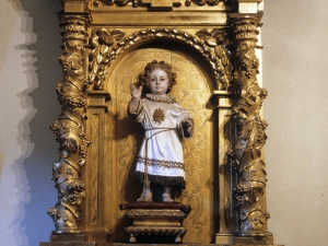 Iglesia parroquial de San Martín de Tours. Retablo del Niño Jesús de Praga