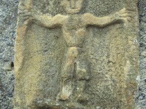 Iglesia parroquial de San Miguel Arcángel de Apotzaga. Figura masculina. Relieve