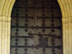 Iglesia parroquial de San Miguel Arcángel. Puerta