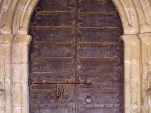 Iglesia parroquial de Nuestra Señora de la Asunción. Puerta