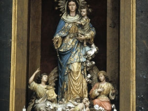 Iglesia parroquial de Santa María. Retablo de la Virgen del Rosario