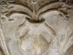 Iglesia de Santa María. Detalle de pila bautismal