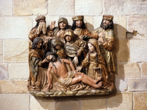 Iglesia parroquial de San Martín de Tours. Piedad. Relieve