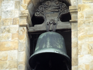 Iglesia parroquial de San Martín de Tours. Campana