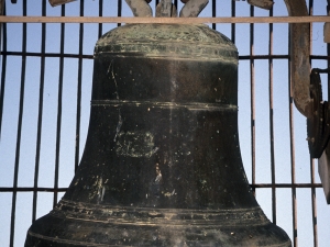 Iglesia parroquial de San Salvador. Campana