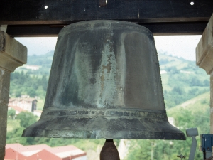 Iglesia parroquial de San Martín de Tours. Campana