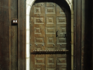 Iglesia parroquial de San Miguel Arcángel. Puerta