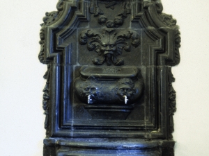 Iglesia parroquial de San Miguel Arcángel. Aguamanil