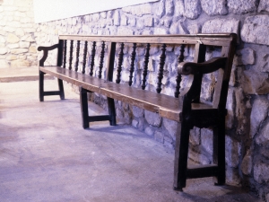 Ermita de San Esteban de Lezesarri. Banco