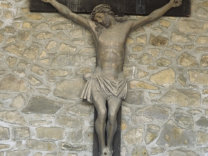 Cementerio. Escultura. Cristo Crucificado