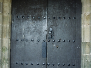 Iglesia parroquial de Nuestra Señora de Urrexola. Puerta