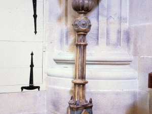 Iglesia parroquial de San Esteban. Portacirios