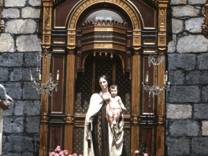 Iglesia parroquial d San Miguel Arcángel. Retablo de la Virgen del Carmen