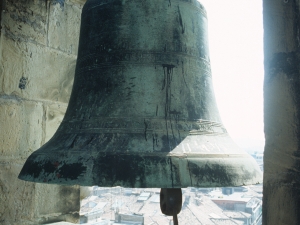 Basílica de Santa María. Campana