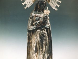 Basílica de Santa María. Escultura. Andra Mari
