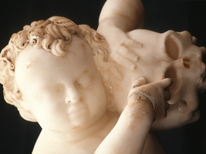 Museo Diocesano de San Sebastián. Escultura. Detalle del Paseo por el amor y la muerte