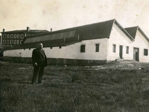 Errenterian (Gipuzkoa), Niessen enpresaren (Gipuzkoa) Zubitxo tailerrak. Irudian, Guillermo Niessen