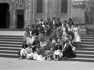 Niessen enpresaren zortzigarren eguna Errenterian (Gipuzkoa). Lourdes de Lourdes santutegira bidaia (Frantzia)