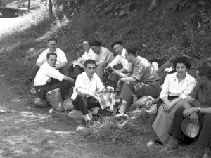 Niessen enpresaren zortzigarren eguna Errenterian (Gipuzkoa). Lourdes de Lourdes santutegira bidaia (Frantzia)