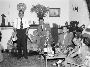 Niessen familiaren eta haren etxearen arteko salmenta-ordezkariak