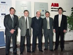 Alacanteko bezeroen bisita Niessen enpresara Oiartzunen (Gipuzkoa)