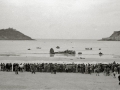 ATERRIZAJE EN LA PLAYA DE LA CONCHA DEL BOMBARDERO MODELO HEINKEL 111, QUE VENIA DIRECTAMENTE DESDE NORUEGA DE LEON DEGRELLE, PILOTO BELGA Y CABEZA DEL PARTIDO NAZI EN BELGICA EN LA SEGUNDA GUERRA MUNDIAL (Foto 1/5)
