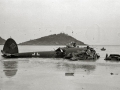 ATERRIZAJE EN LA PLAYA DE LA CONCHA DEL BOMBARDERO MODELO HEINKEL 111, QUE VENIA DIRECTAMENTE DESDE NORUEGA DE LEON DEGRELLE, PILOTO BELGA Y CABEZA DEL PARTIDO NAZI EN BELGICA EN LA SEGUNDA GUERRA MUNDIAL (Foto 3/5)