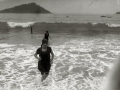 BAÑISTAS EN LA PLAYA DE LA CONCHA Y EN LA DE ONDARRETA. (Foto 4/5)