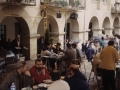 Beasaingo Odolki Lehiaketaren dastaketa San Martin plazan. Epai-mahaia odolkiak dastatzen