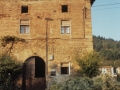Dolarea. Fatxada erdia. Sarrerako atea