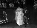 Los novios en la iglesia