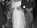 Los novios a la salida de la iglesia