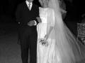 La novia junto a uno de los invitados